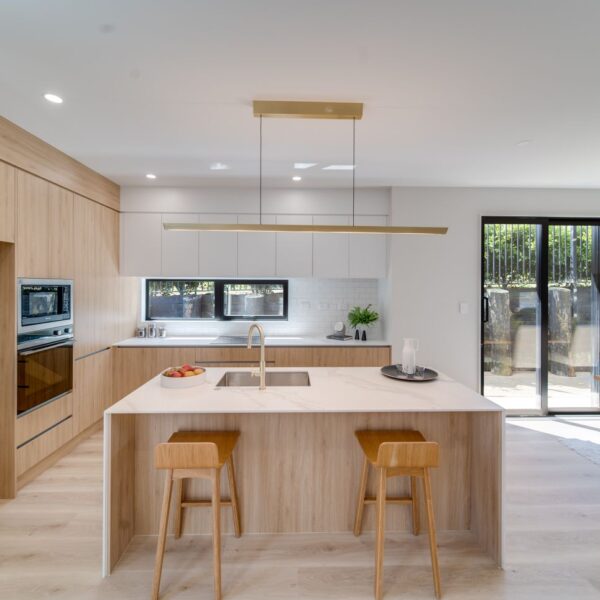 Pearl Oak 1001 + Sintered stone Karst Gold H6318