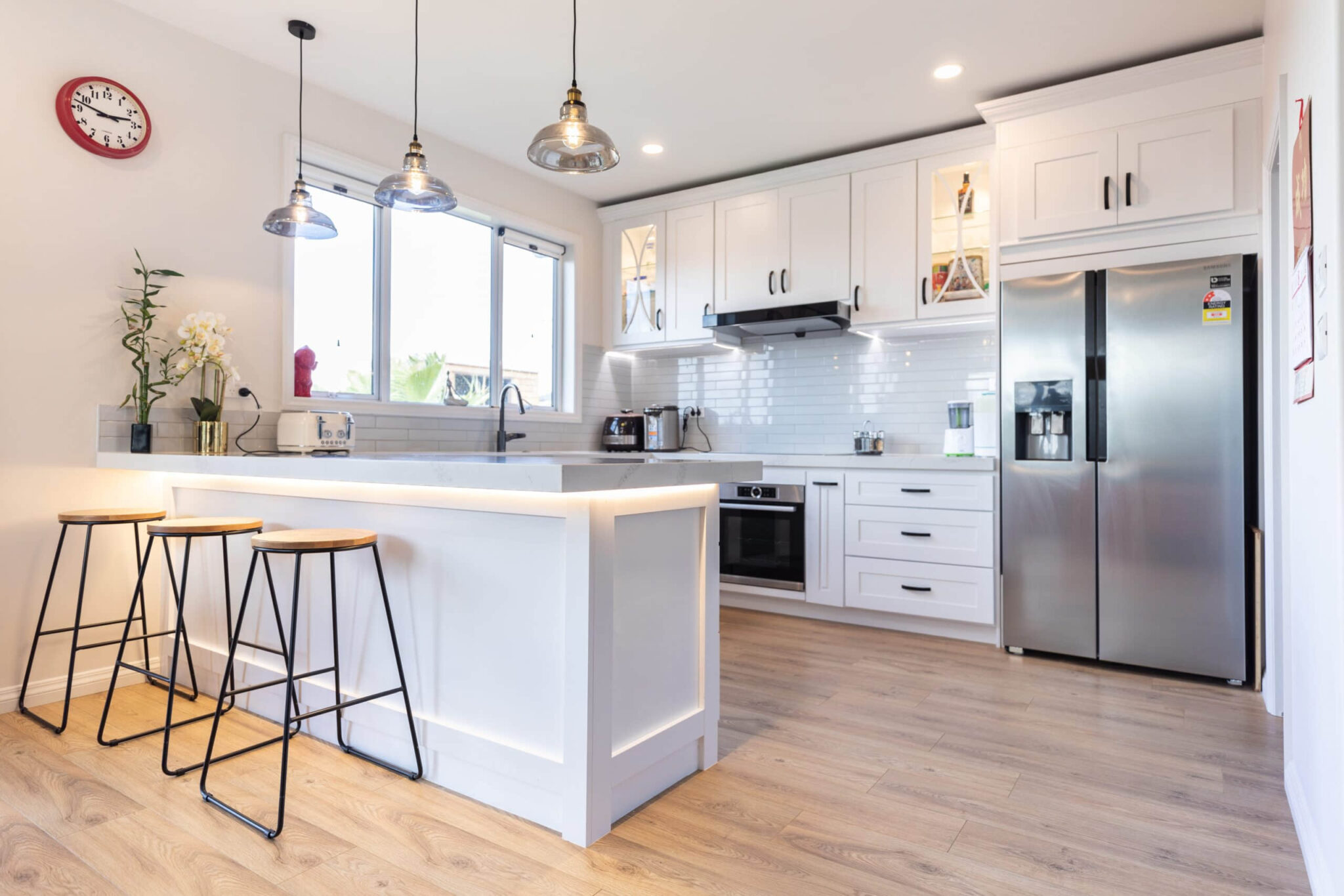 Urban White Shaker Kitchen in Auckland - Jerry Kitchen & Bath Ltd