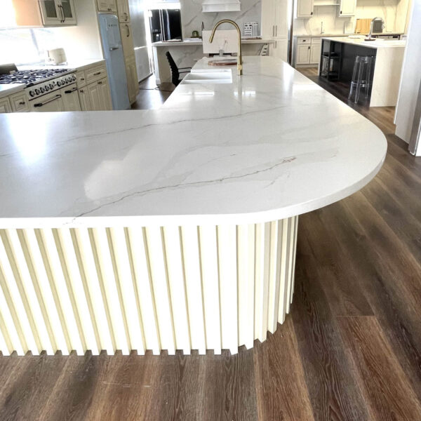 H8206 Cararra Golden